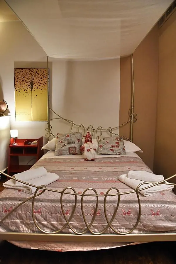 Bed and Breakfast Prigioni House à Peschiera del Garda Couette-café